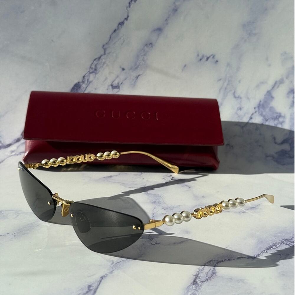 NEW Gucci GG1920S Gold Cat Eye Pearl Sunglasses - Picture 1 of 10